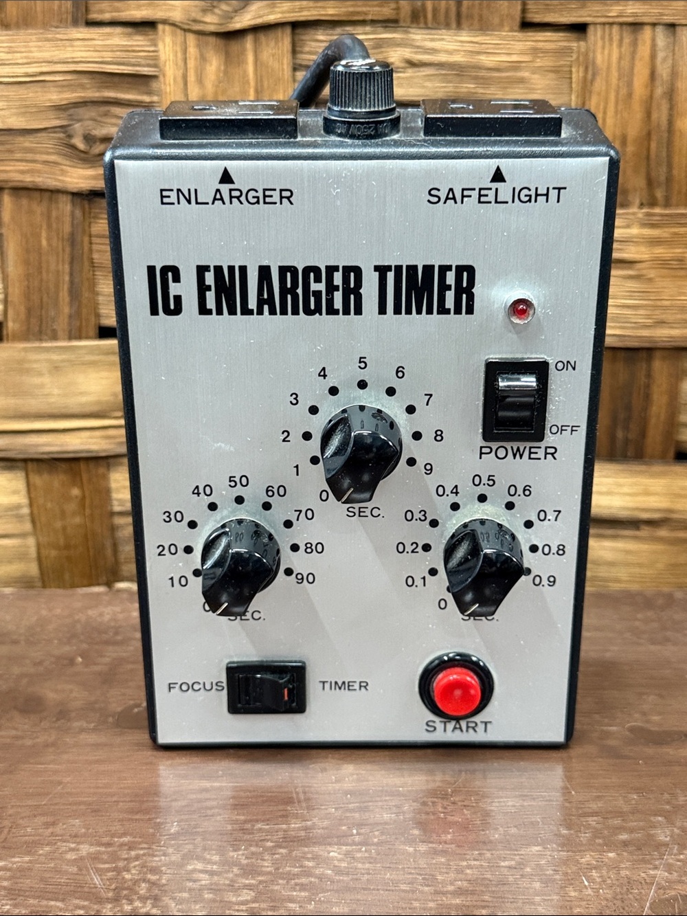 Berkey Canada IC Enlarger Timer in Silver and Black